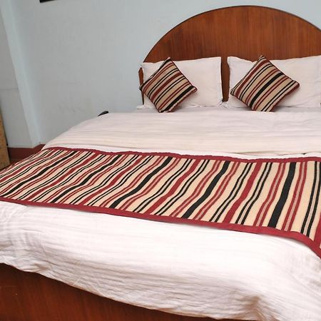 Hotel Brihaspati Катманду Екстер'єр фото