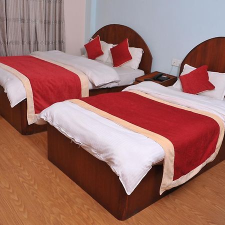 Hotel Brihaspati Катманду Екстер'єр фото
