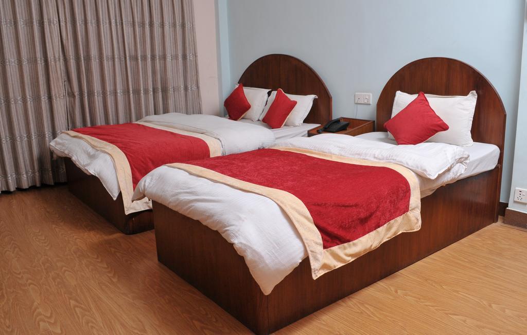 Hotel Brihaspati Катманду Екстер'єр фото