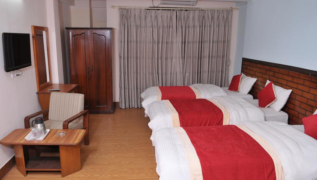 Hotel Brihaspati Катманду Екстер'єр фото