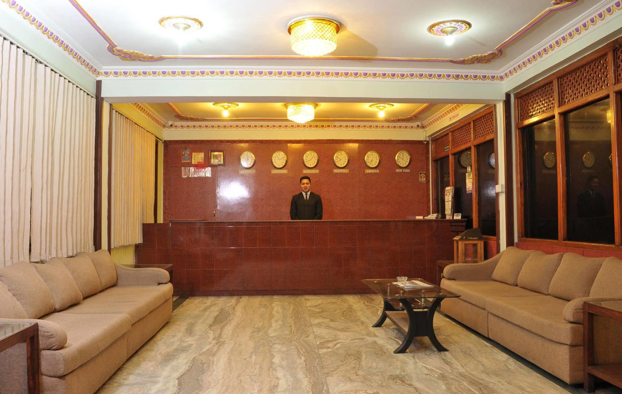 Hotel Brihaspati Катманду Екстер'єр фото