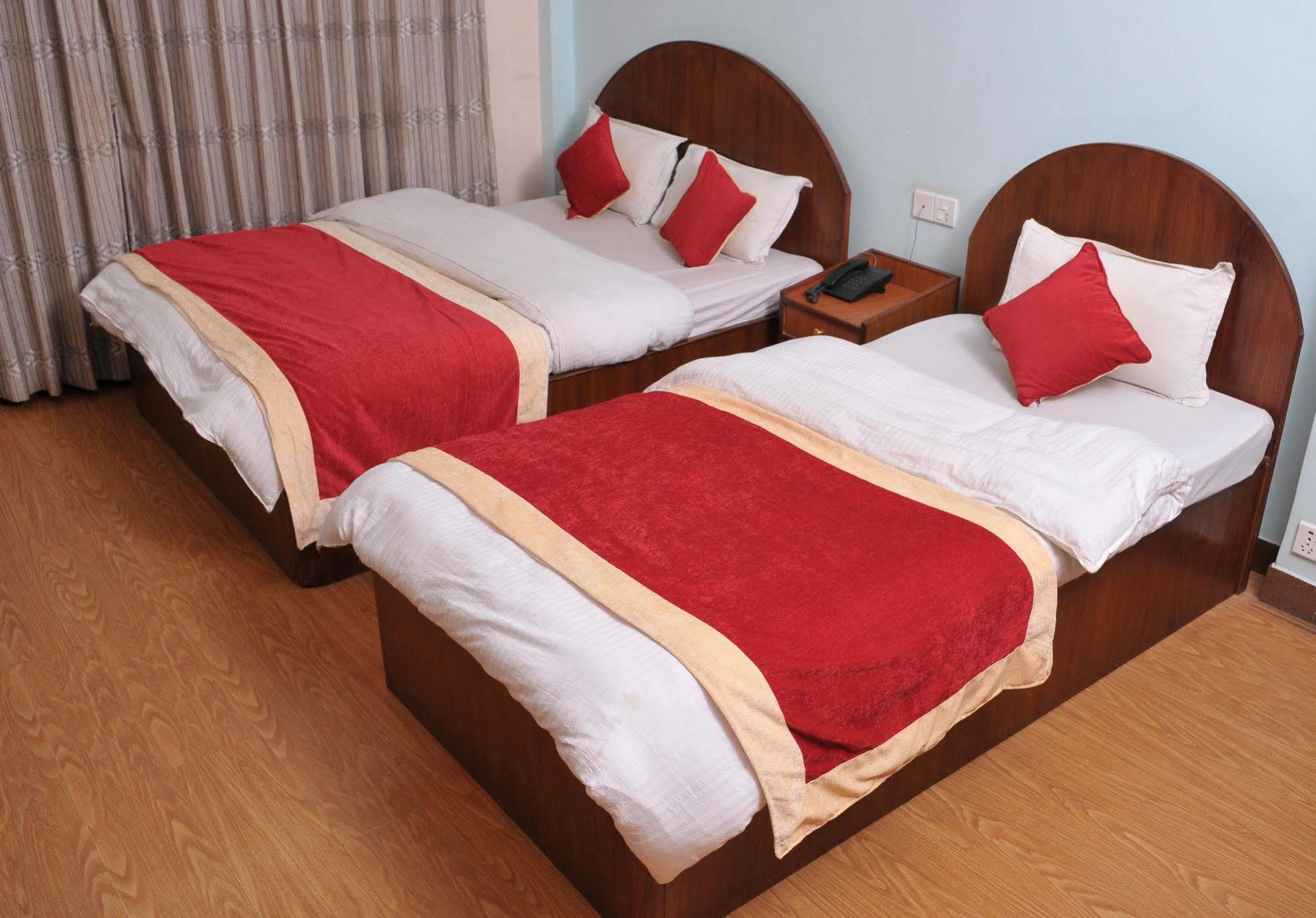 Hotel Brihaspati Катманду Екстер'єр фото