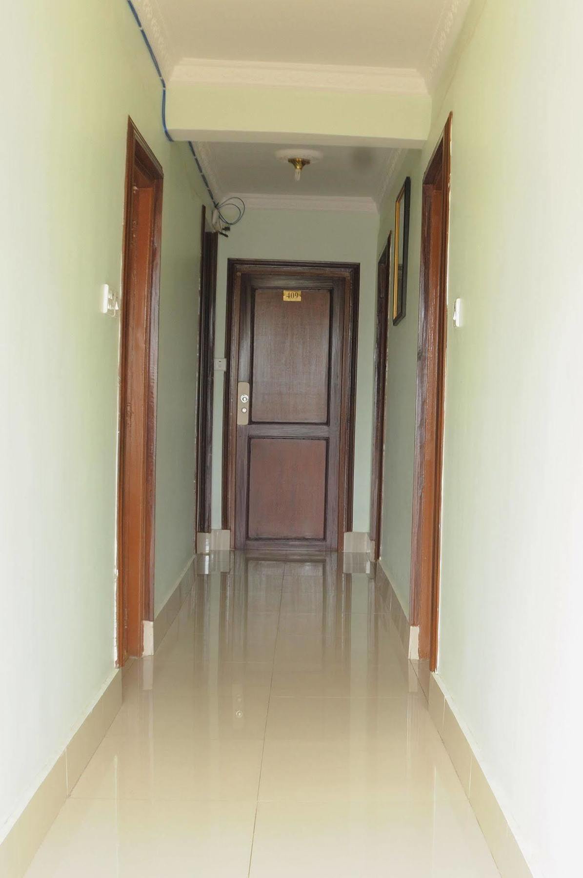 Hotel Brihaspati Катманду Екстер'єр фото